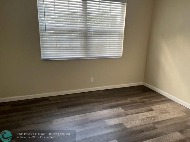 For Rent: $1,800 (2 beds, 2 baths, 964 Square Feet)