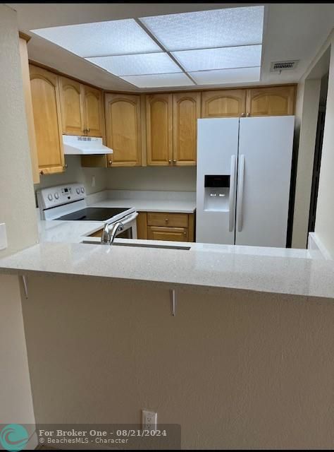 For Rent: $1,800 (2 beds, 2 baths, 964 Square Feet)