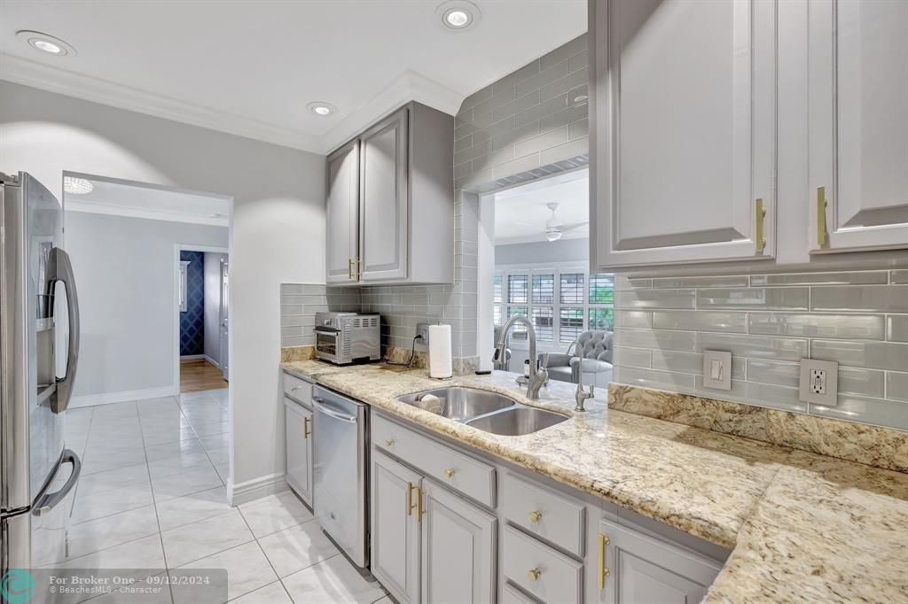 Active With Contract: $1,499,000 (4 beds, 2 baths, 2352 Square Feet)