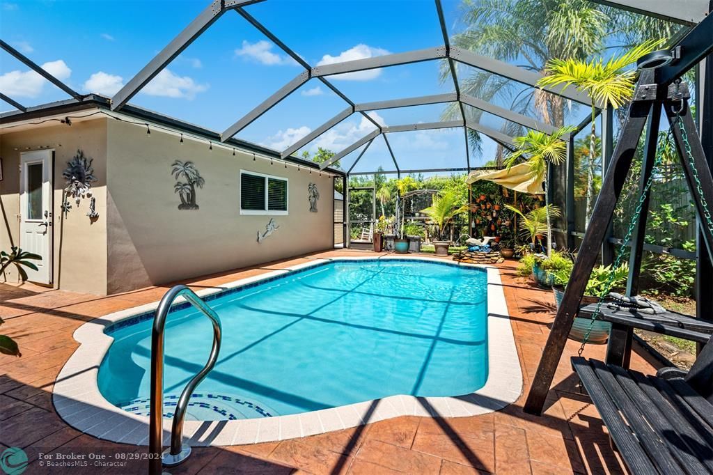 Recently Sold: $525,000 (3 beds, 2 baths, 1546 Square Feet)