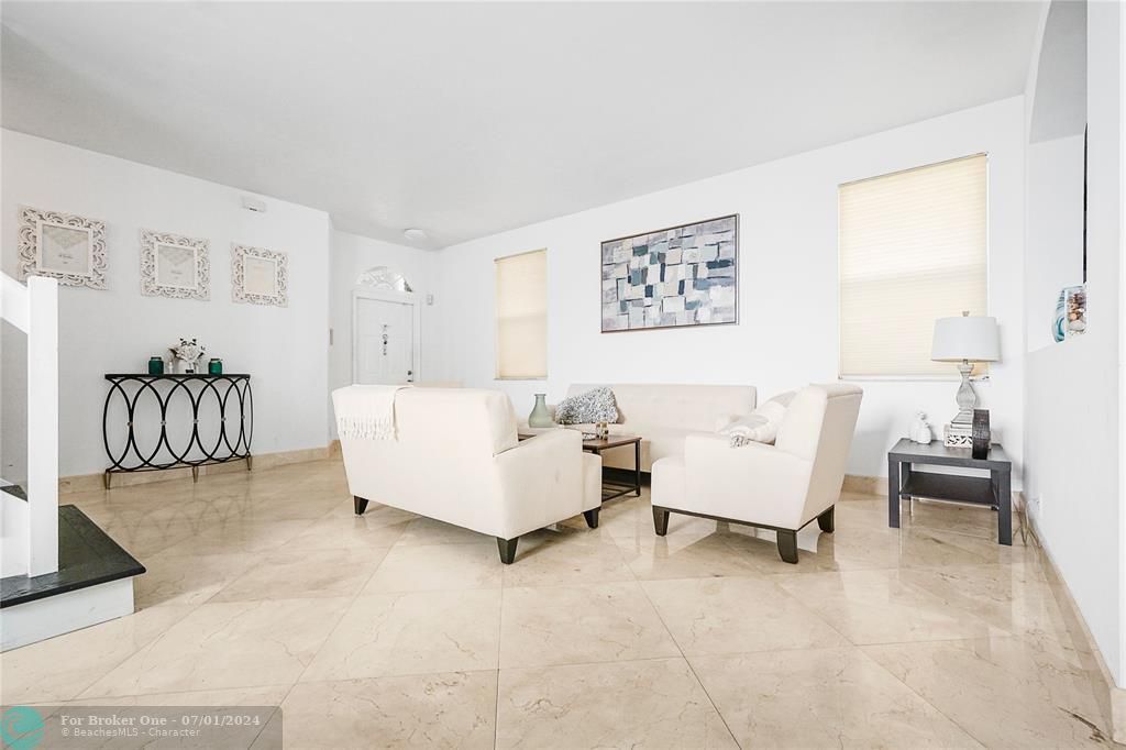 Active With Contract: $3,800 (4 beds, 2 baths, 2408 Square Feet)