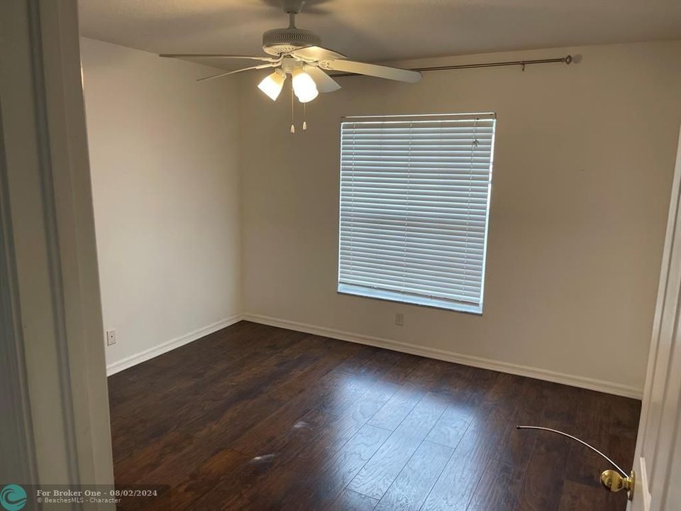 For Rent: $2,600 (3 beds, 2 baths, 1739 Square Feet)