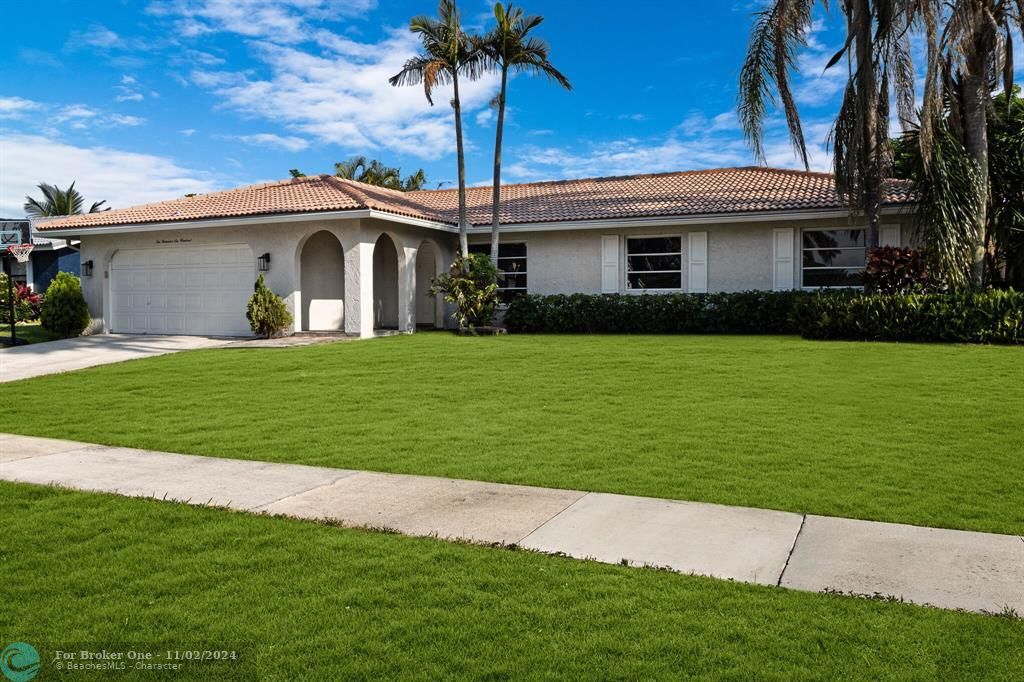 For Sale: $849,000 (3 beds, 2 baths, 1540 Square Feet)