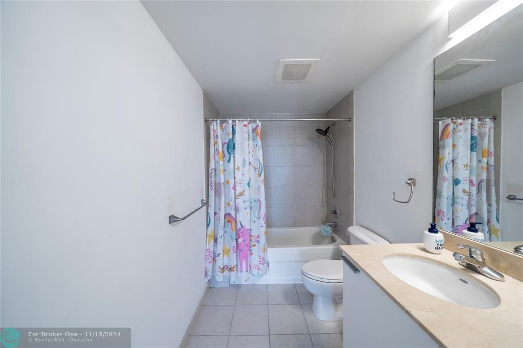 Active With Contract: $3,500 (3 beds, 2 baths, 1482 Square Feet)