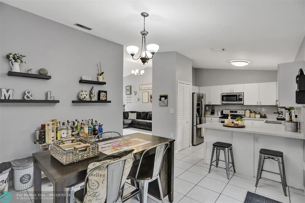 Active With Contract: $590,000 (3 beds, 2 baths, 1515 Square Feet)