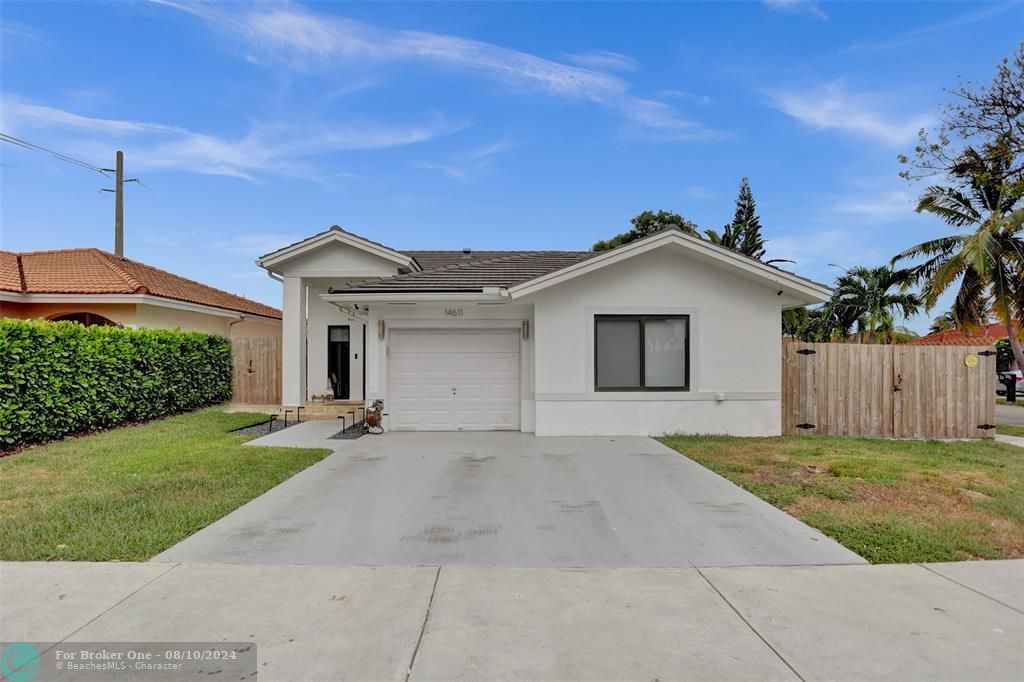 Active With Contract: $590,000 (3 beds, 2 baths, 1515 Square Feet)