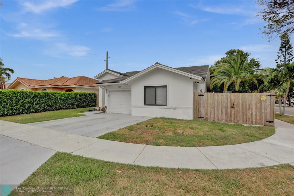 Active With Contract: $590,000 (3 beds, 2 baths, 1515 Square Feet)