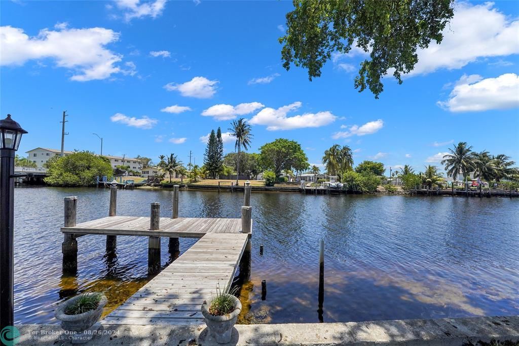 Recently Sold: $850,000 (3 beds, 2 baths, 2117 Square Feet)