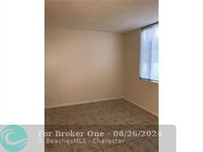 For Rent: $2,050 (2 beds, 1 baths, 920 Square Feet)