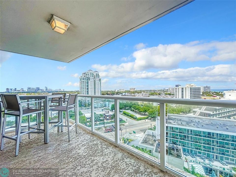 Active With Contract: $475,000 (1 beds, 1 baths, 1214 Square Feet)