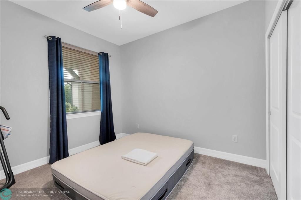 For Sale: $385,000 (2 beds, 2 baths, 1584 Square Feet)