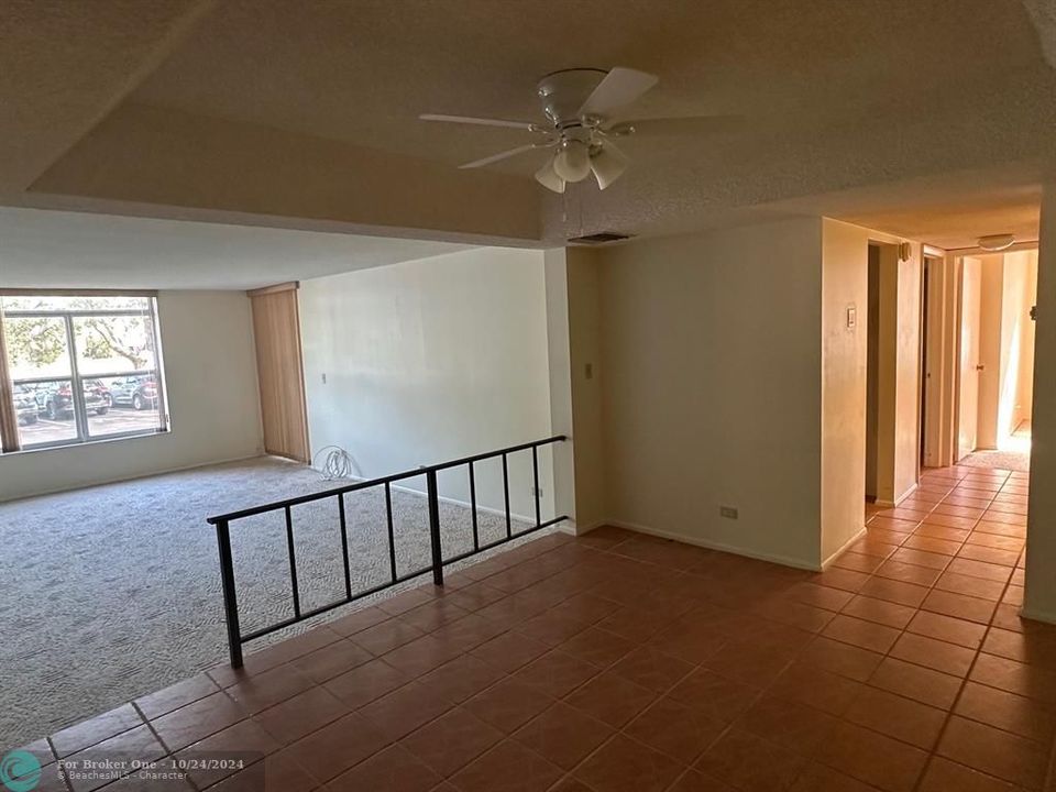 Active With Contract: $149,900 (2 beds, 2 baths, 1260 Square Feet)