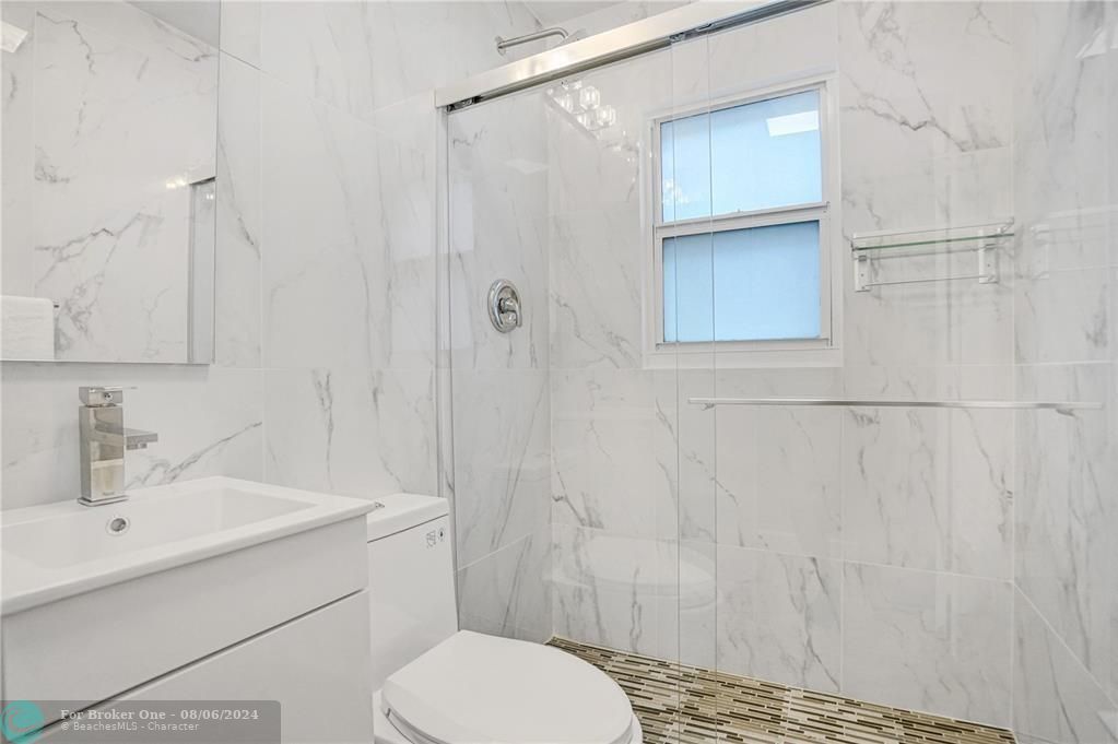 For Rent: $749,900 (0 beds, 0 baths, 1253 Square Feet)