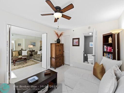 Active With Contract: $6,250 (2 beds, 2 baths, 1050 Square Feet)