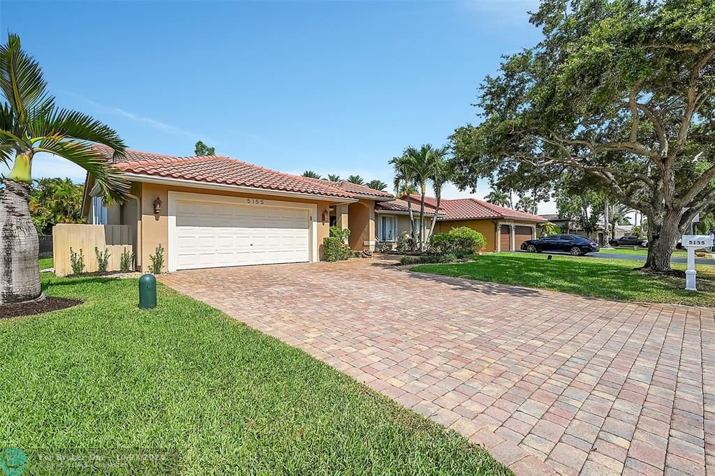 Recently Sold: $784,900 (4 beds, 2 baths, 2208 Square Feet)