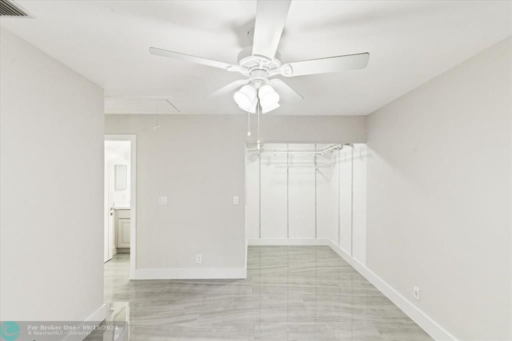 Active With Contract: $2,500 (2 beds, 2 baths, 1106 Square Feet)