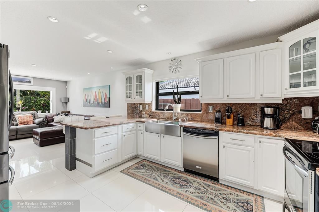 Recently Sold: $765,000 (3 beds, 2 baths, 1794 Square Feet)