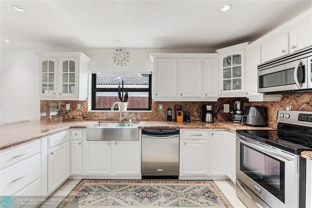 Recently Sold: $765,000 (3 beds, 2 baths, 1794 Square Feet)