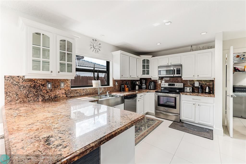 Recently Sold: $765,000 (3 beds, 2 baths, 1794 Square Feet)