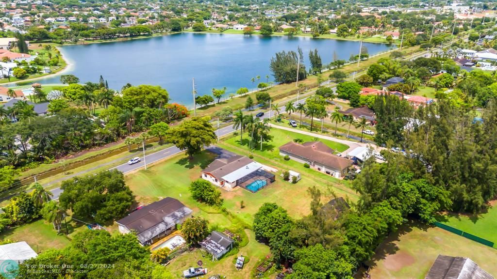 Active With Contract: $899,900 (3 beds, 2 baths, 2224 Square Feet)