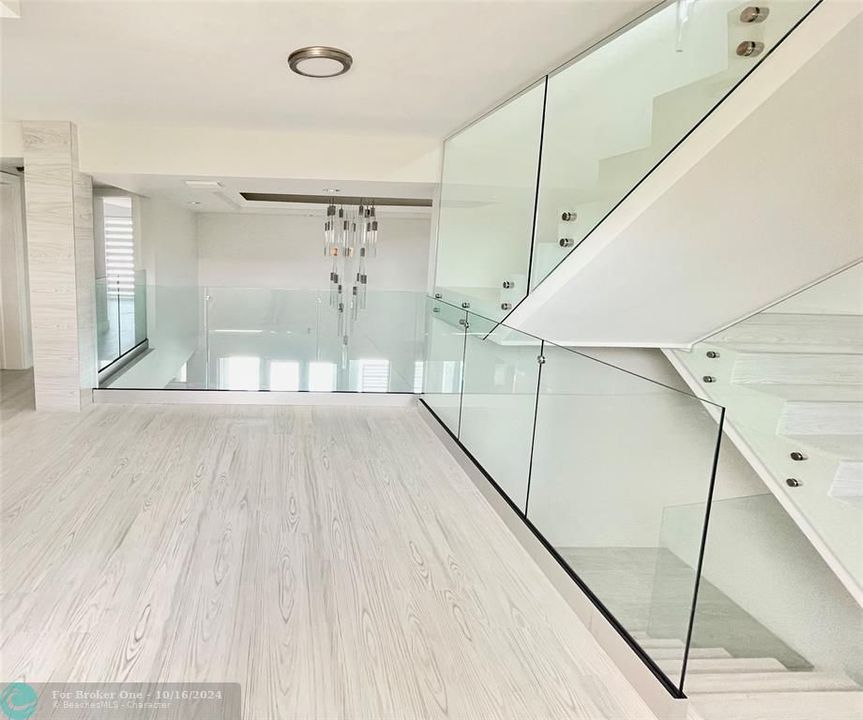 En Venta: $3,625,000 (4 camas, 5 baños, 3457 Pies cuadrados)