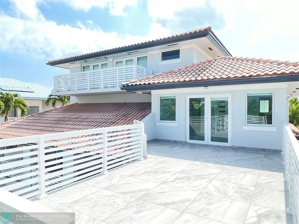 En Venta: $3,625,000 (4 camas, 5 baños, 3457 Pies cuadrados)