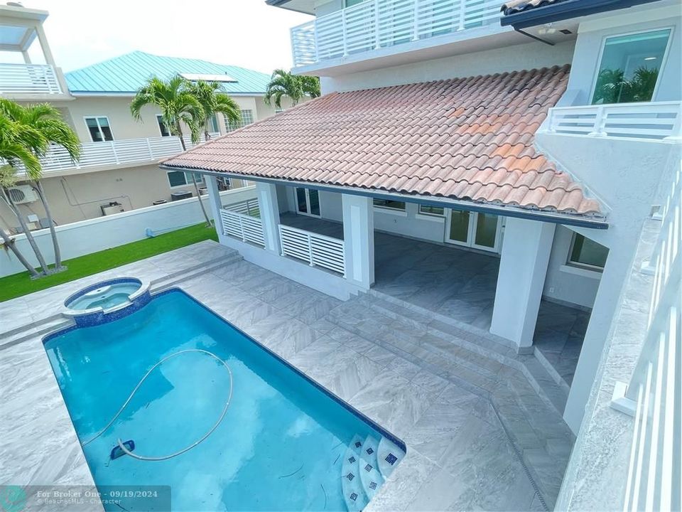 En Venta: $3,625,000 (4 camas, 5 baños, 3457 Pies cuadrados)