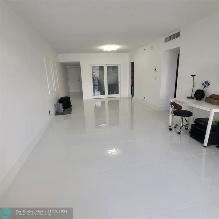 En Venta: $450,000 (1 camas, 1 baños, 1021 Pies cuadrados)