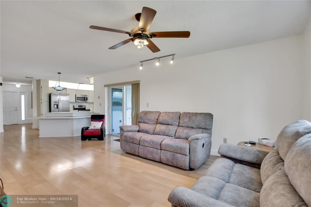 Recently Sold: $710,000 (3 beds, 2 baths, 1807 Square Feet)