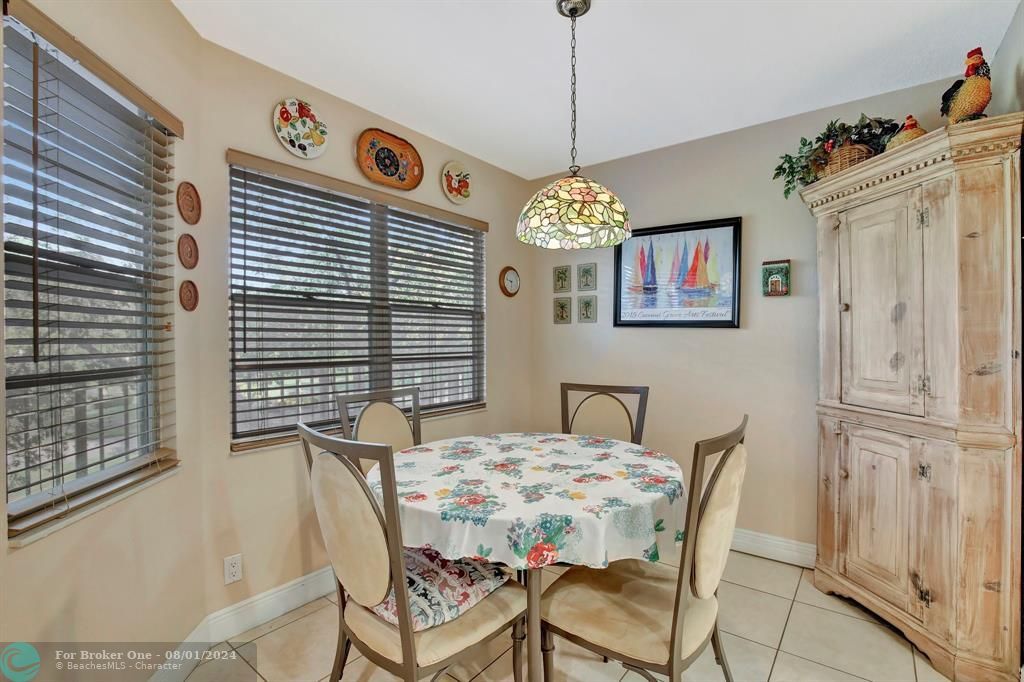 Active With Contract: $269,000 (2 beds, 2 baths, 1350 Square Feet)