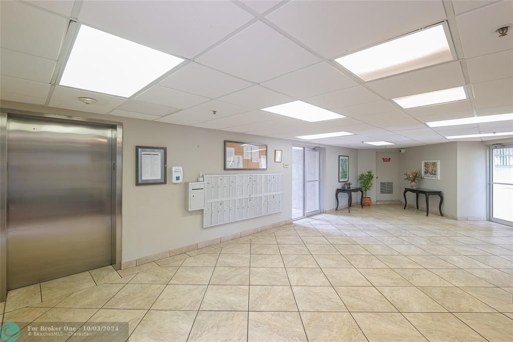 Active With Contract: $239,900 (3 beds, 2 baths, 1770 Square Feet)