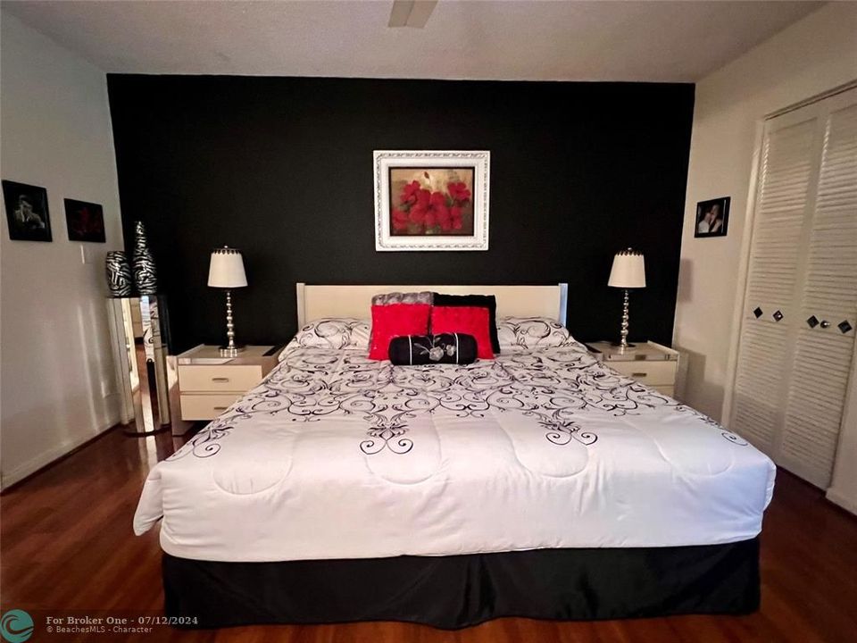 For Rent: $1,950 (2 beds, 2 baths, 1162 Square Feet)