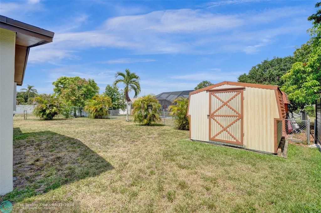 Active With Contract: $479,900 (3 beds, 2 baths, 1497 Square Feet)