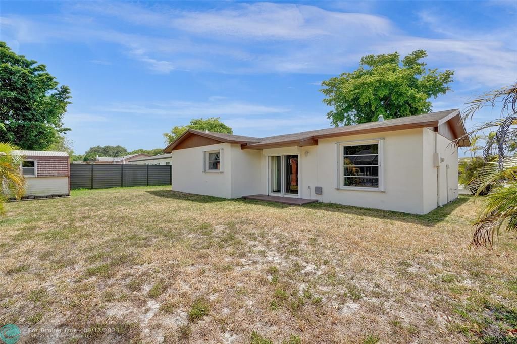 Active With Contract: $479,900 (3 beds, 2 baths, 1497 Square Feet)