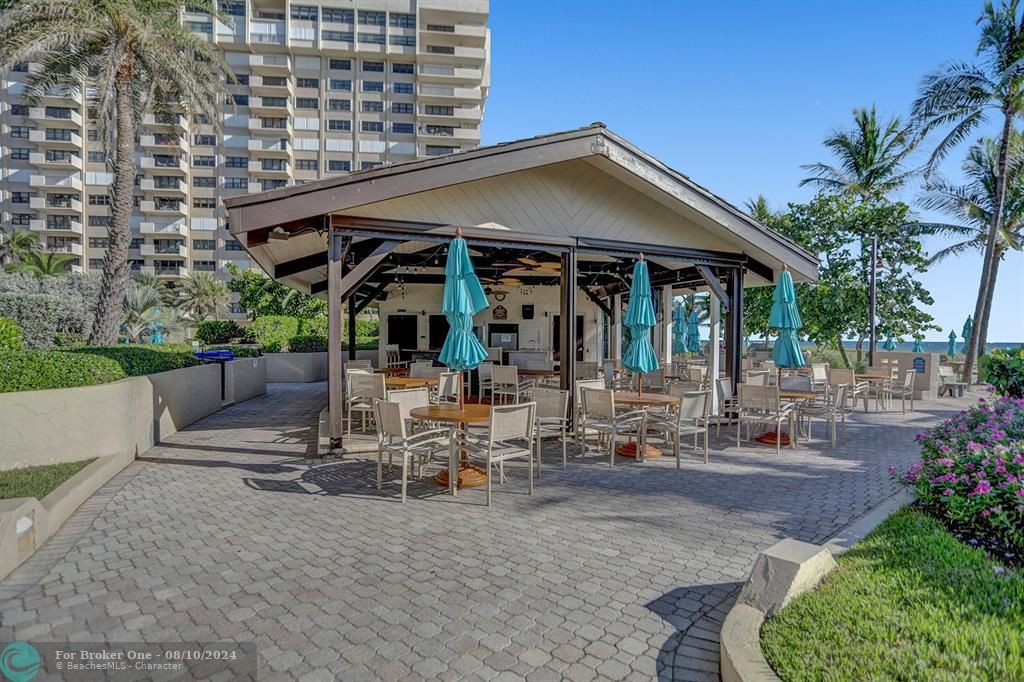 Active With Contract: $5,900 (2 beds, 2 baths, 1800 Square Feet)