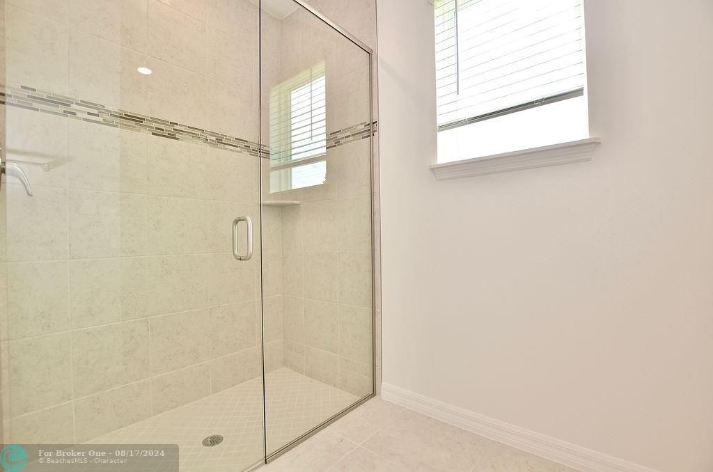 Active With Contract: $2,800 (4 beds, 2 baths, 1867 Square Feet)