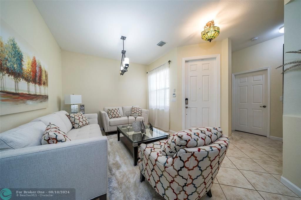 Active With Contract: $4,000 (4 beds, 3 baths, 2102 Square Feet)