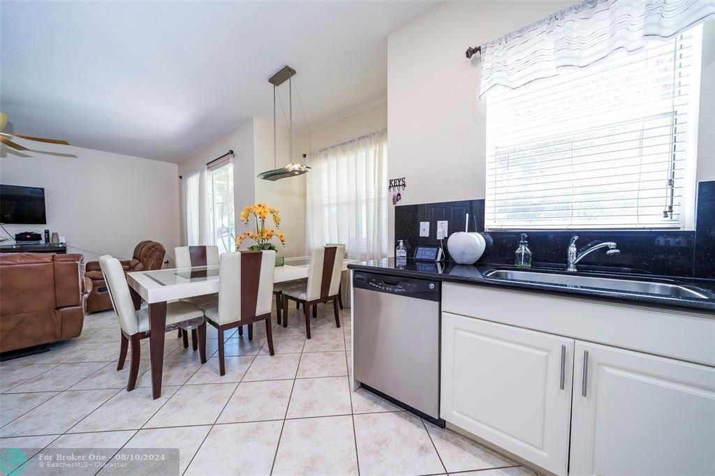 Active With Contract: $4,000 (4 beds, 3 baths, 2102 Square Feet)