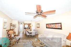 For Sale: $269,000 (2 beds, 2 baths, 888 Square Feet)