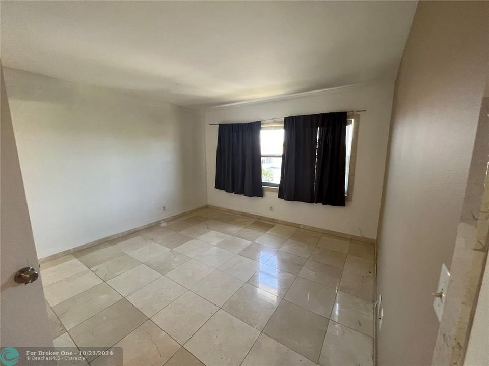 En Venta: $244,500 (2 camas, 2 baños, 1050 Pies cuadrados)