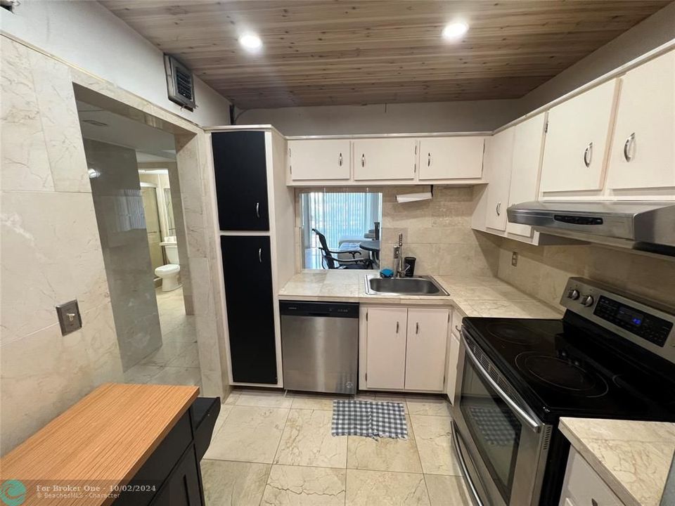 En Venta: $244,500 (2 camas, 2 baños, 1050 Pies cuadrados)