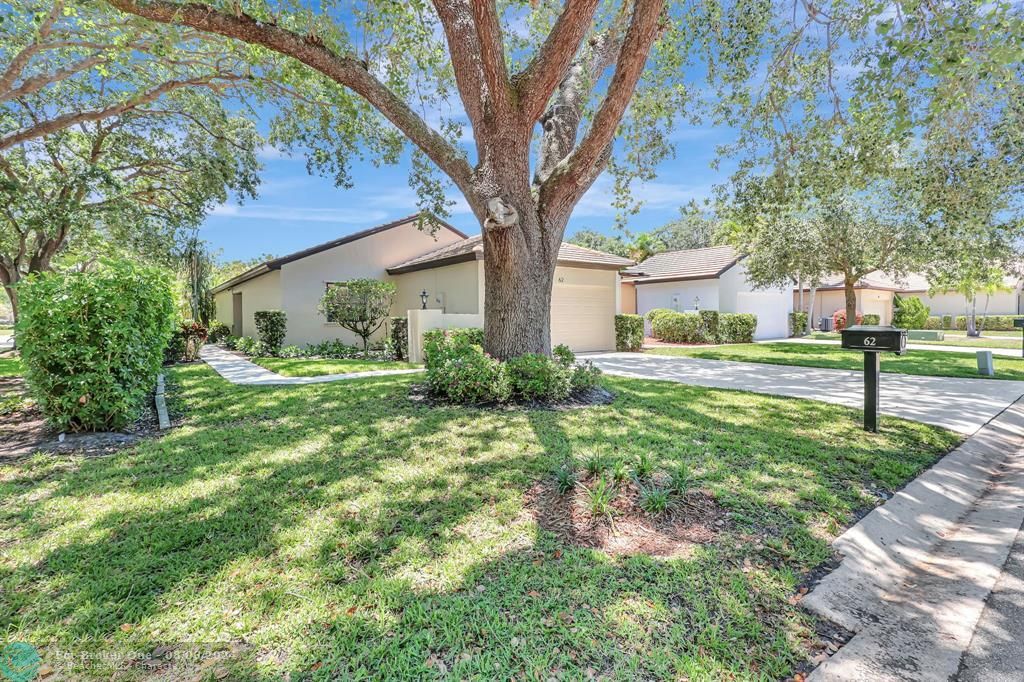 Active With Contract: $649,900 (3 beds, 2 baths, 1585 Square Feet)