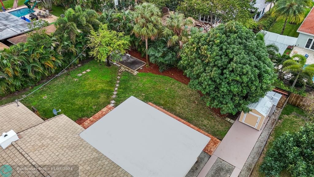 En Venta: $699,000 (3 camas, 3 baños, 1832 Pies cuadrados)