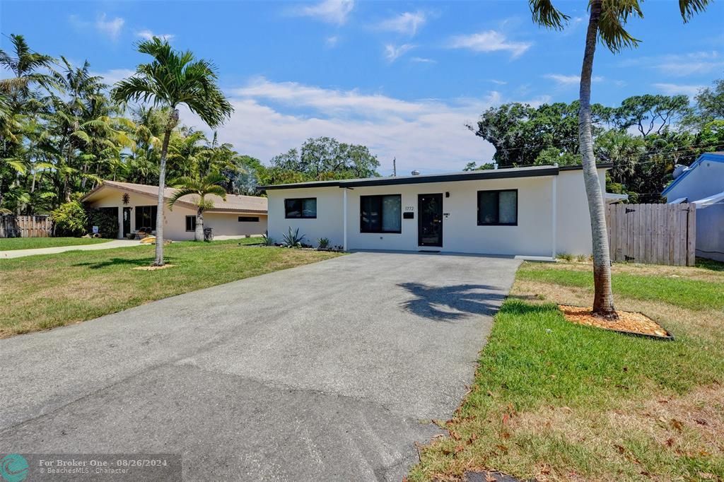 Recently Sold: $585,000 (3 beds, 2 baths, 1405 Square Feet)