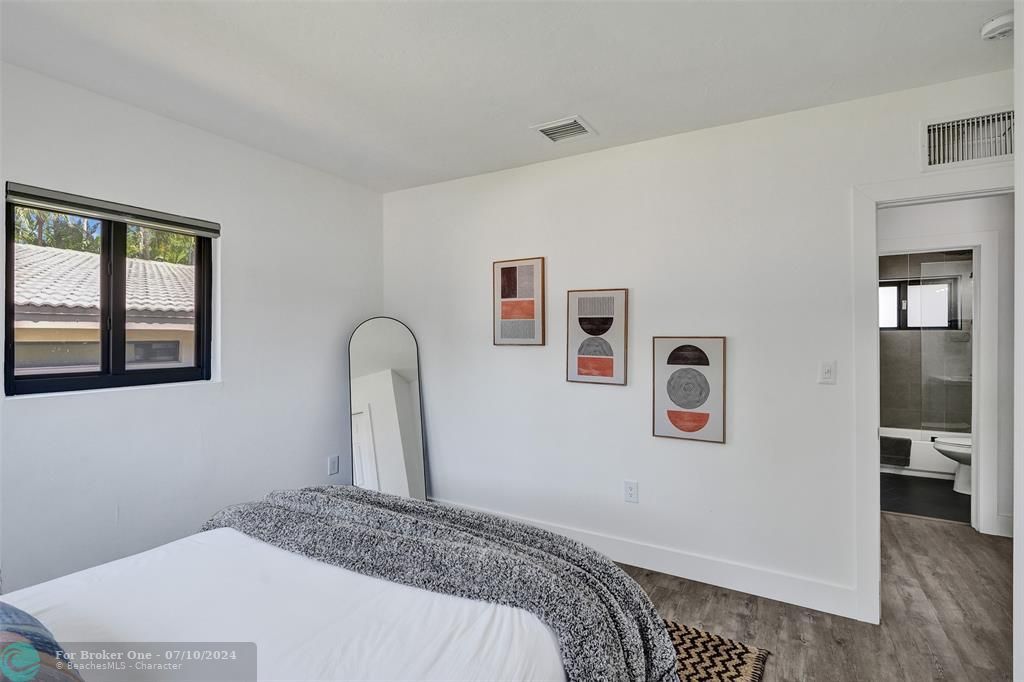 Active With Contract: $585,000 (3 beds, 2 baths, 1405 Square Feet)
