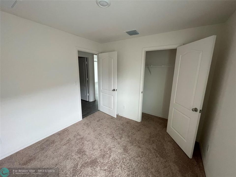 For Rent: $2,400 (3 beds, 2 baths, 1224 Square Feet)