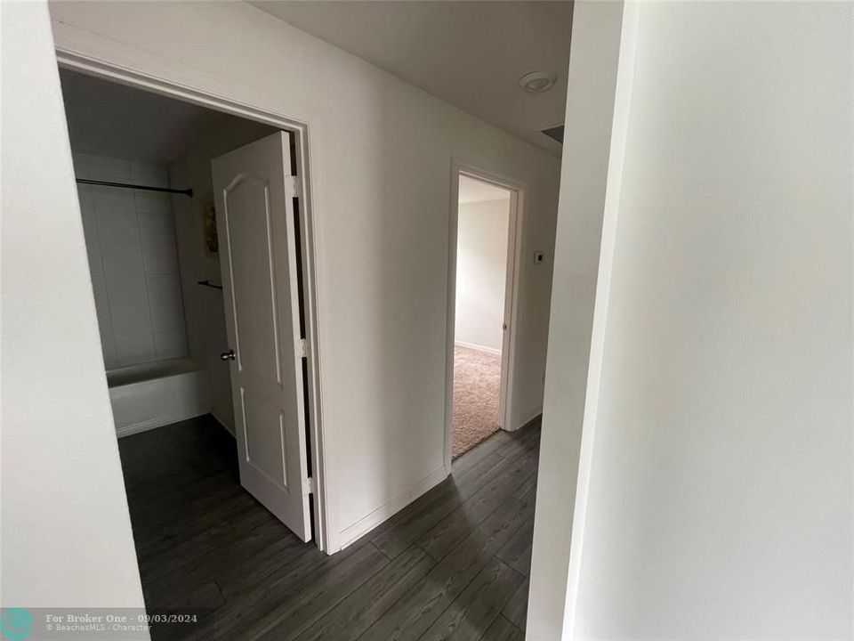 For Rent: $2,400 (3 beds, 2 baths, 1224 Square Feet)