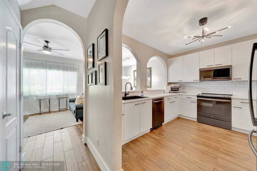 Recently Sold: $499,000 (3 beds, 2 baths, 1690 Square Feet)