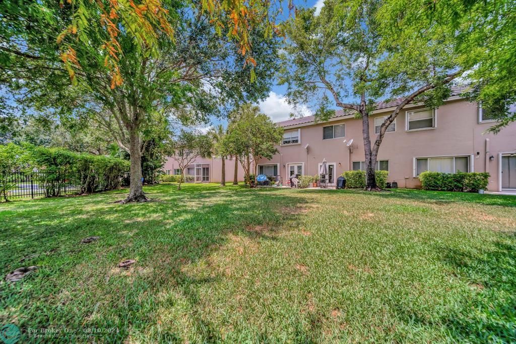 Active With Contract: $499,000 (3 beds, 2 baths, 1690 Square Feet)