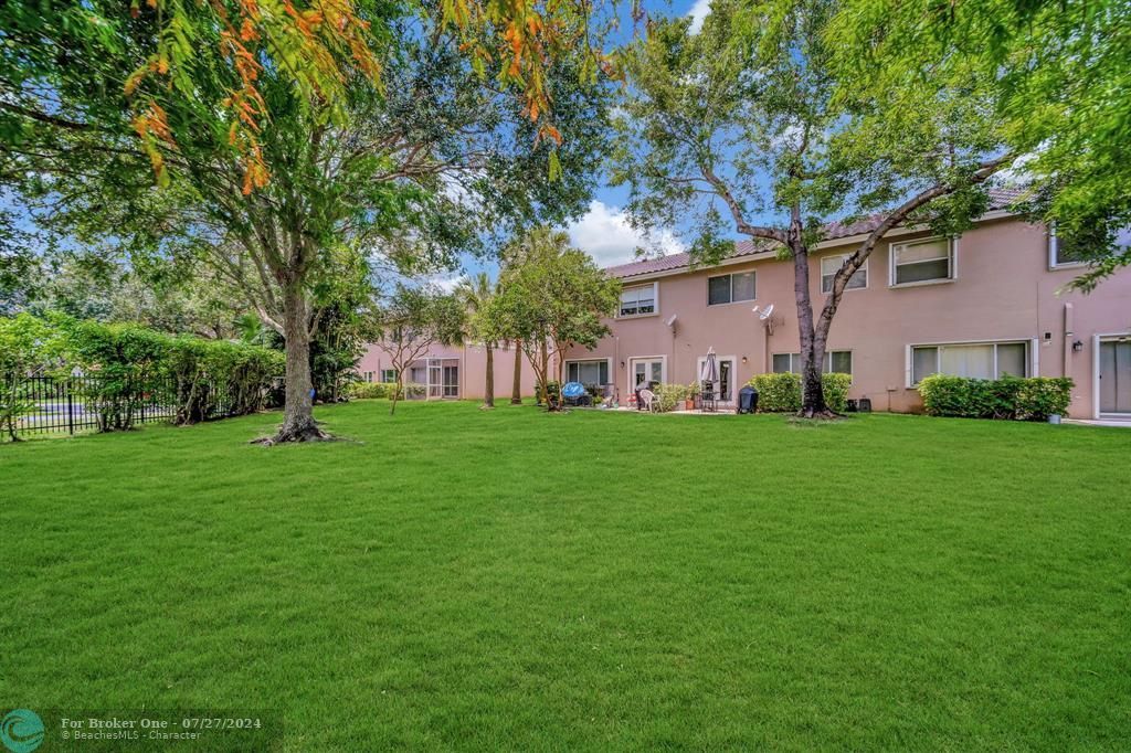 Active With Contract: $499,000 (3 beds, 2 baths, 1690 Square Feet)